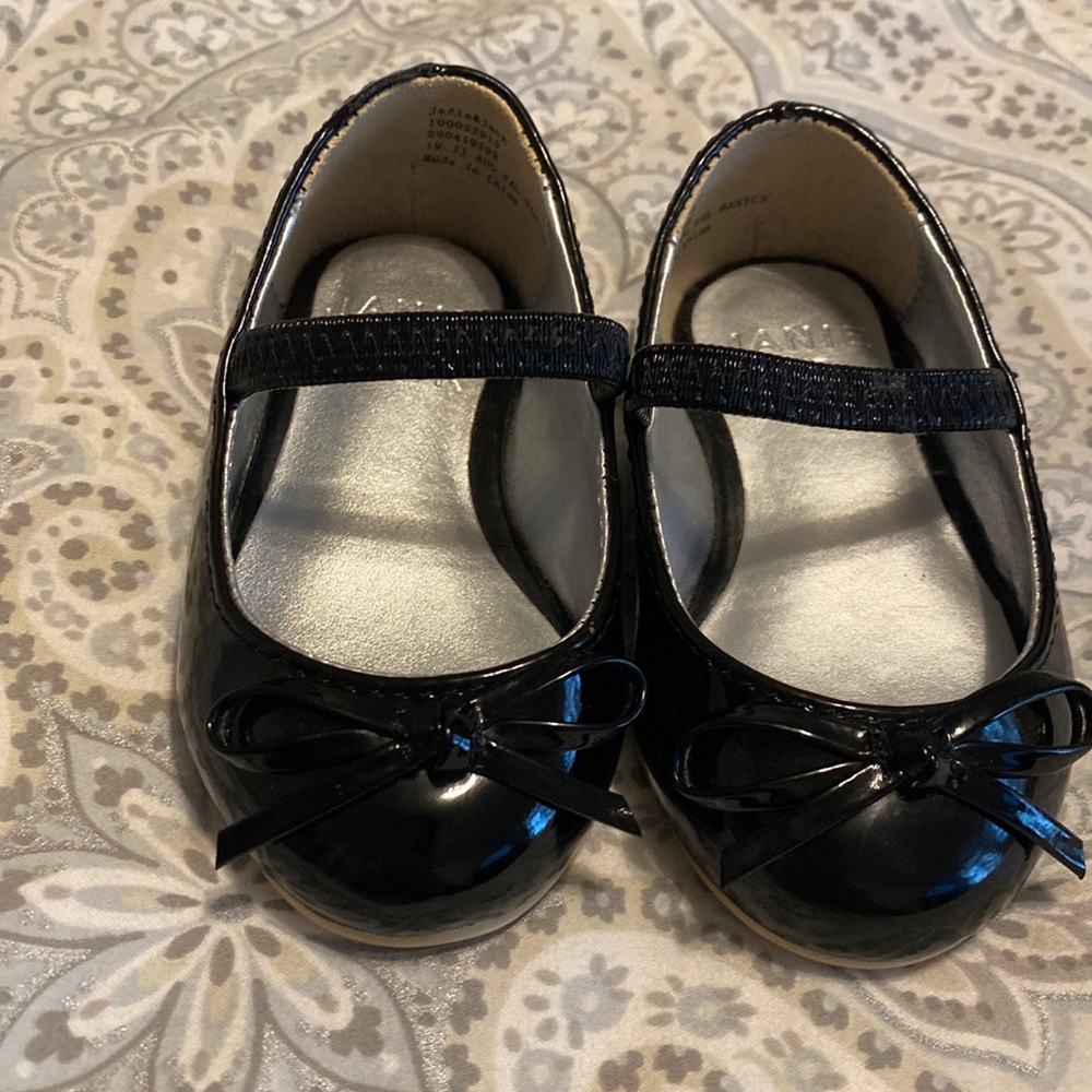 Janie and Jack toddler girls shoes size 4